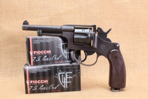 OFFRE SPECIALE  Revolver réglementaire Suisse modèle 1882/29 + 100 Cartouches Fiocchi