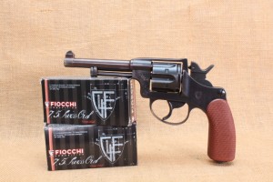 OFFRE SPECIALE  Revolver réglementaire Suisse modèle 1882/29 + 100 Cartouches Fiocchi