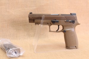 SIG SAUER P320 M17 FDE calibre 9X19